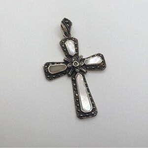 Vtg Sterling MOP Mother Of Pearl & Marcasite Cross Crucifix Pendant 2.1”